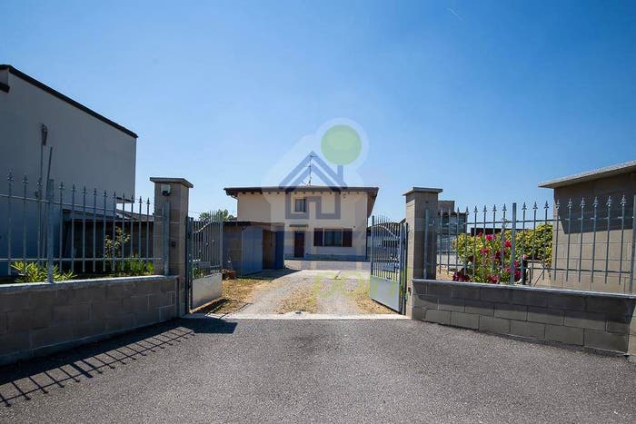 Casa trilocale in vendita in via marconi, Centro, Miradolo Terme