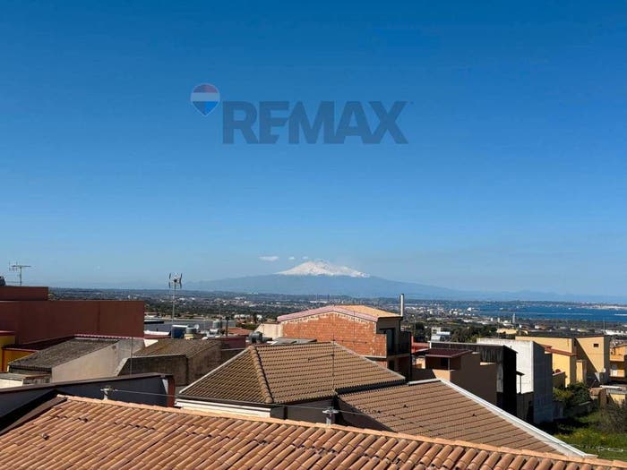 Appartamento trilocale in vendita in via Dell'Indipendenza, Belvedere Tremmilia, Siracusa