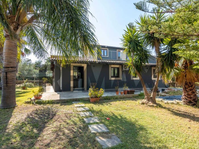 Casa con 5 locali in vendita in via per canicattini, Tivoli, Siracusa