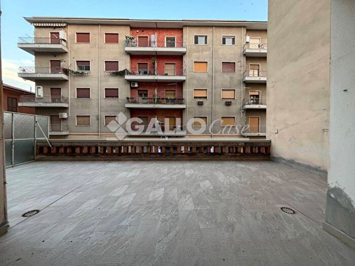 Appartamento trilocale in vendita in Via Brenta, Centro, Cosenza