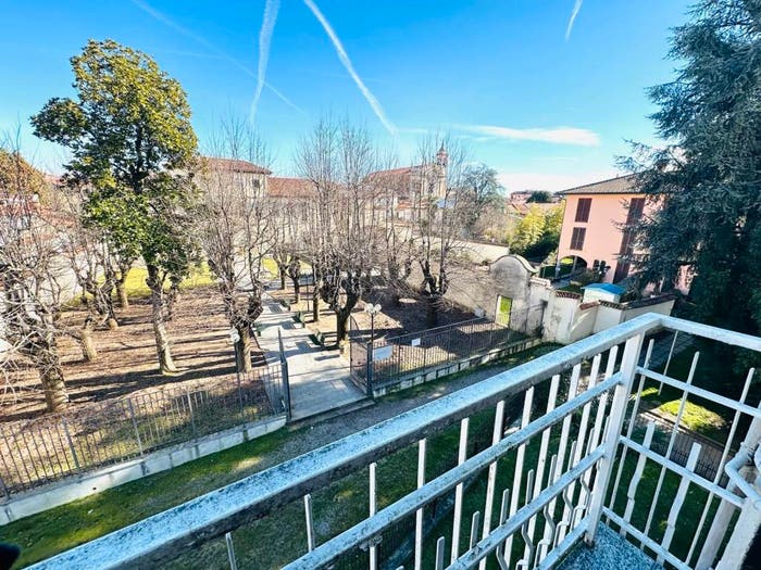 Appartamento trilocale in vendita in Via Giuseppe Garibaldi, Centro, Cerro Maggiore