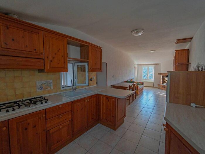 Appartamento quadrilocale in vendita in Camporosso