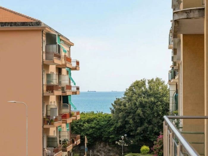 Appartamento bilocale in vendita in Via Giuseppe Garibaldi, Centro, Albisola Superiore
