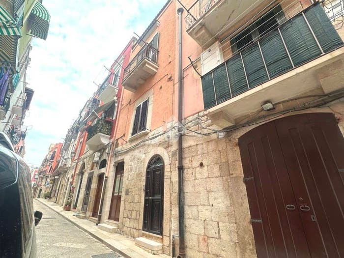 Casa quadrilocale in vendita in Via VIA MARIANO SANTE, Centro Storico, Barletta