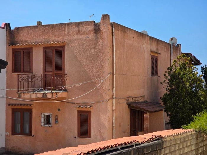Casa con 6 locali in vendita in Via Vittorio Veneto, Cirella, Diamante