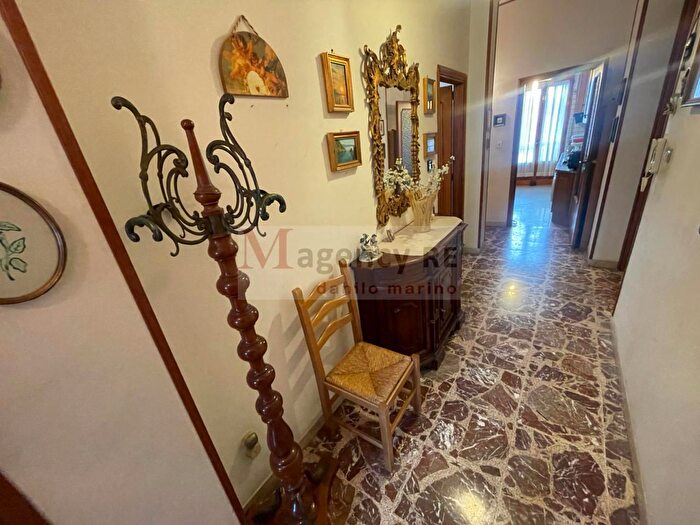 Appartamento trilocale in vendita in Via Sbarre Superiori, Reggio Calabria