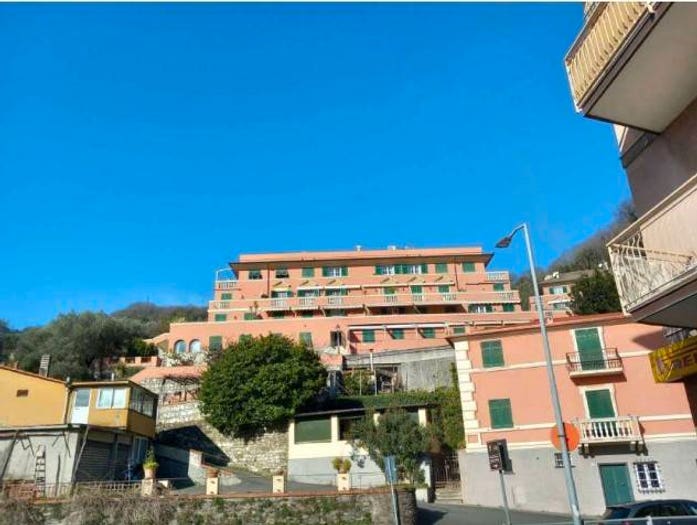Appartamento trilocale in vendita in Via Parma, Caperana, Chiavari