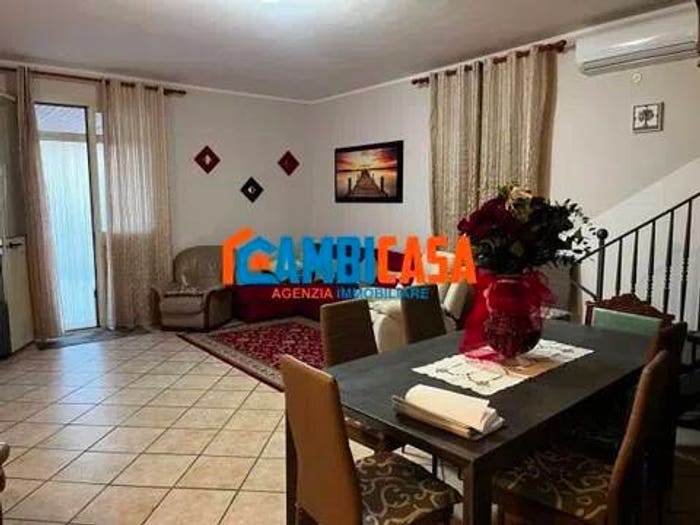Casa con 6 locali in vendita in Bolognetta