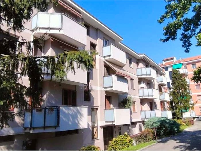 Appartamento trilocale in vendita in via della capinera, Inganni, Milano