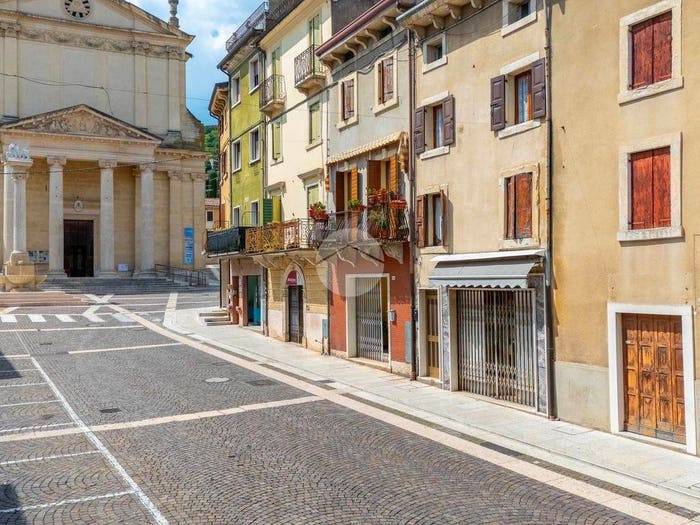 Casa con 5 locali in vendita in piazza vittorio emanuele, Negrar, Negrar di Valpolicella