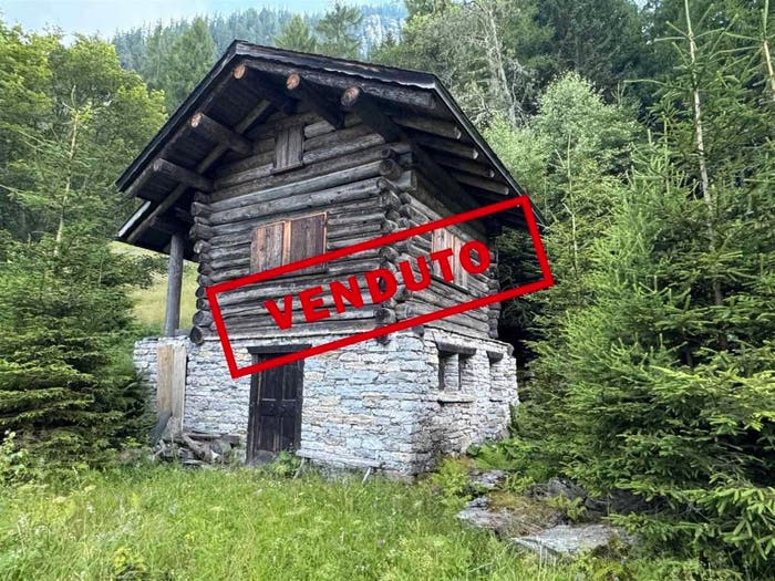 Casa trilocale in vendita in Villa di Chiavenna