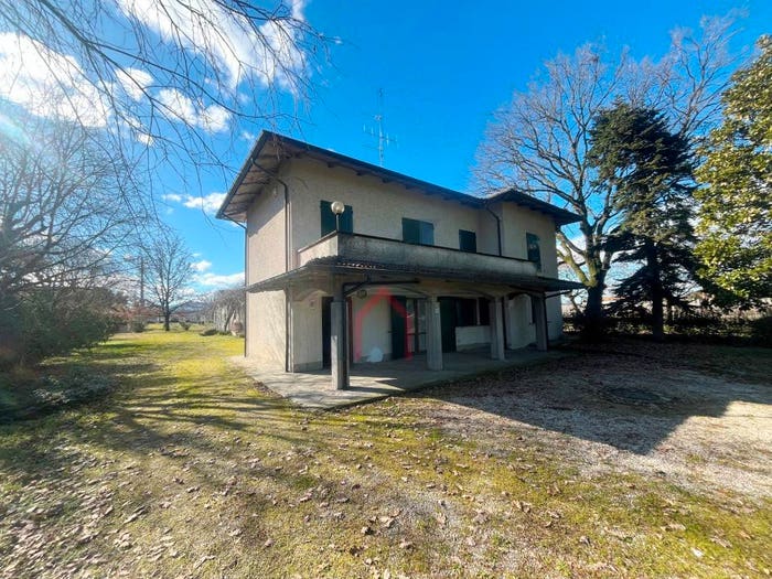 Casa con 6 locali in vendita in Romiti, Forlì