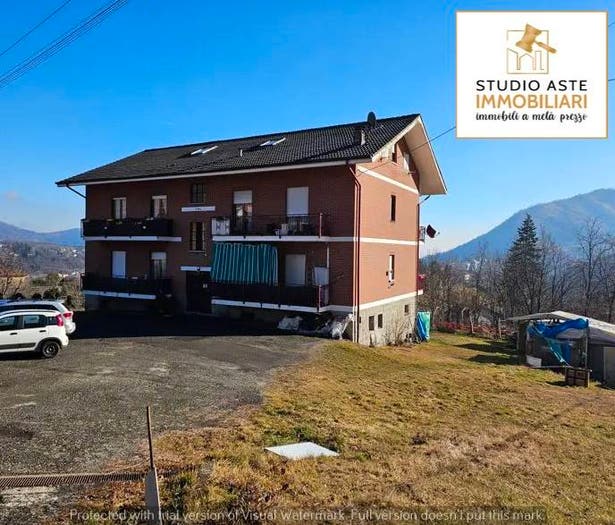 Casa bilocale in vendita in Regione Momello, Lanzo Torinese