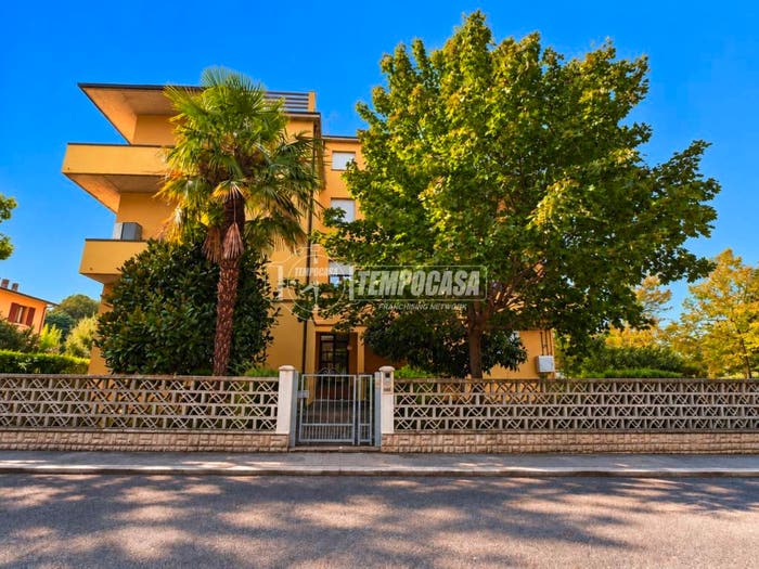 Appartamento con 6 locali in vendita in Via Libertà, Centro, Vignola