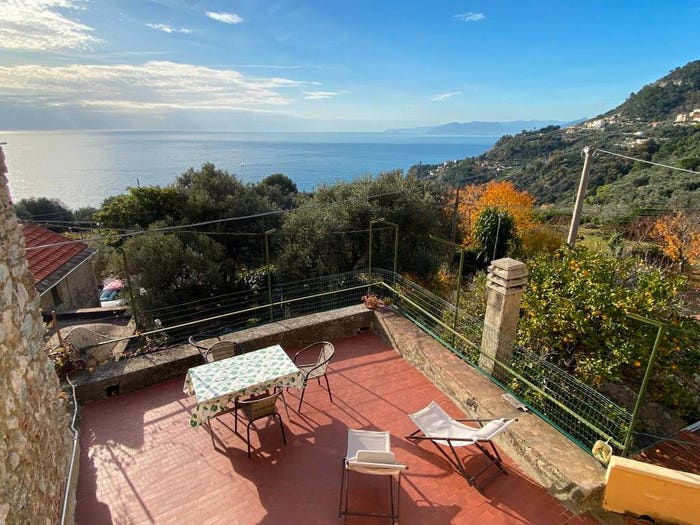 Casa con 6 locali in vendita in Località Selva, Finale Ligure