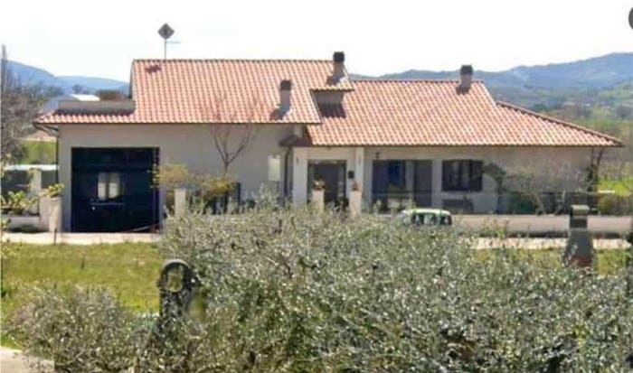 Appartamento con 6 locali in vendita in Via Fratelli Filippetti, Centro, Gualdo Tadino
