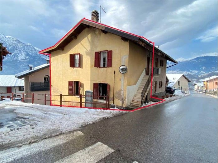 Casa con 6 locali in vendita in Frazione Tomaselli, Strigno, Castel Ivano