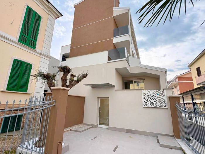 Appartamento trilocale in vendita in Via Nazario Sauro, Centro, Giulianova