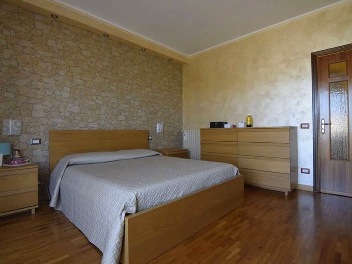Appartamento con 5 locali in vendita in Via Azalea, Bronte