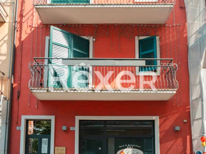 Casa con 6 locali in vendita in Via Citella, Bussolengo