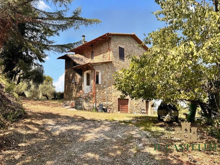 Casa con 5 locali in vendita in Via Claudio Caprini, Panicale