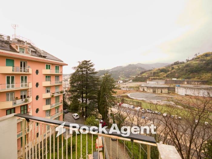 Appartamento bilocale in vendita in Via Monte Oliveto, Multedo, Genova