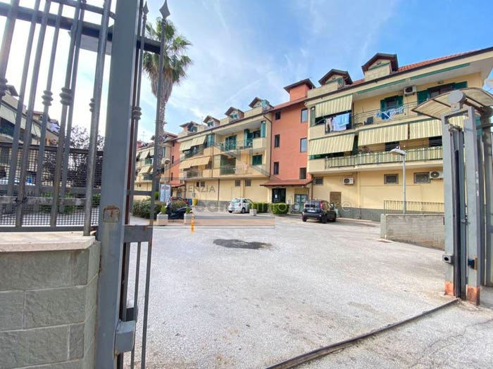Casa trilocale in vendita in Via San Francesco a Patria, Asi Ponte Riccio, Giugliano in Campania