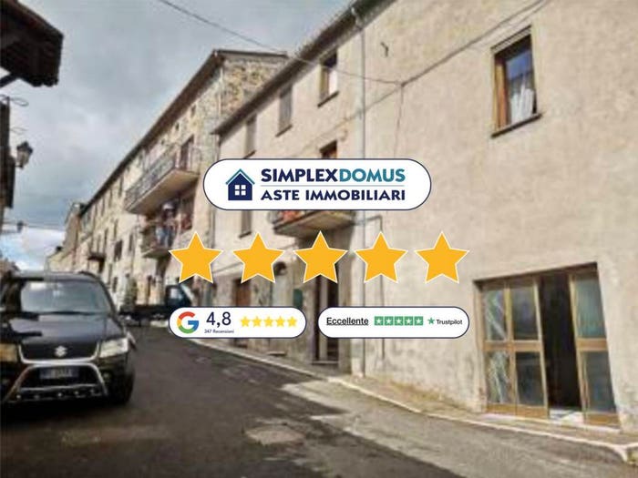 Appartamento con 6 locali in vendita in Via Piave, Viceno, Castel Viscardo
