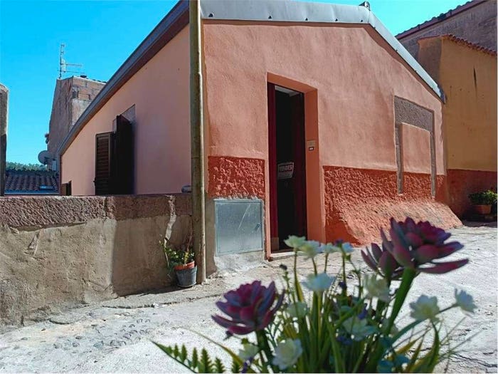 Casa con 6 locali in vendita in VIA MALASPINA, Centro, Bosa