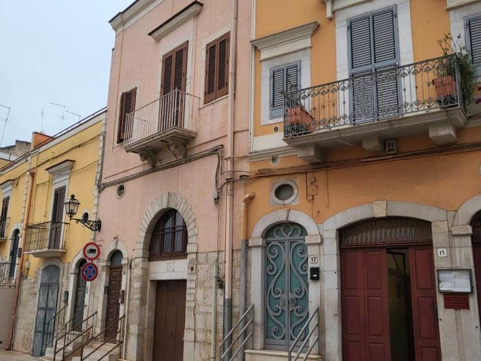 Casa con 6 locali in vendita in Via Michele Attimonelli, Monticelli Croci, Andria