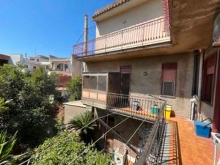 Appartamento con 5 locali in vendita in Via Borghese Merì ME Italia, Merì