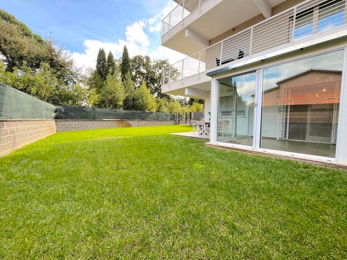 Appartamento trilocale in vendita in Via SacrofanoCassia, Tiberina, Roma
