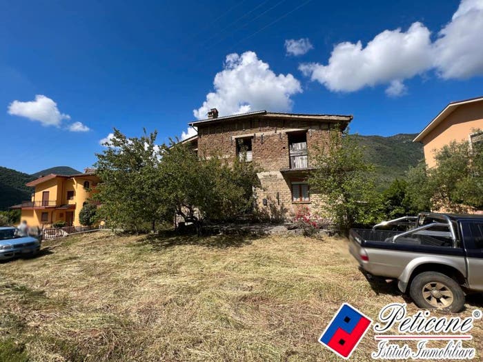 Casa con 6 locali in vendita in Via Trento, Centro, Campodimele