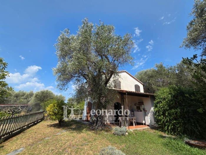 Casa con 5 locali in vendita in via Canipaletti, Pieve a Elici Montigiano Gualdo, Massarosa