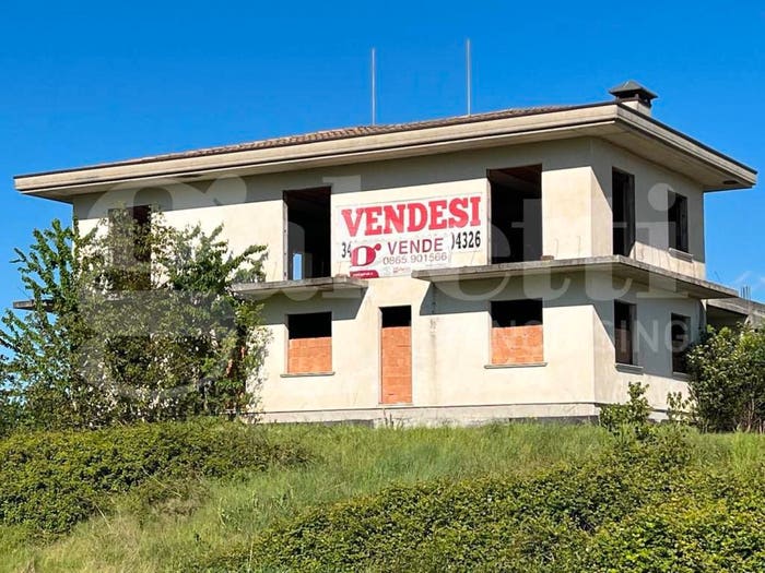 Casa con 6 locali in vendita in Località Formina snc, Venafro