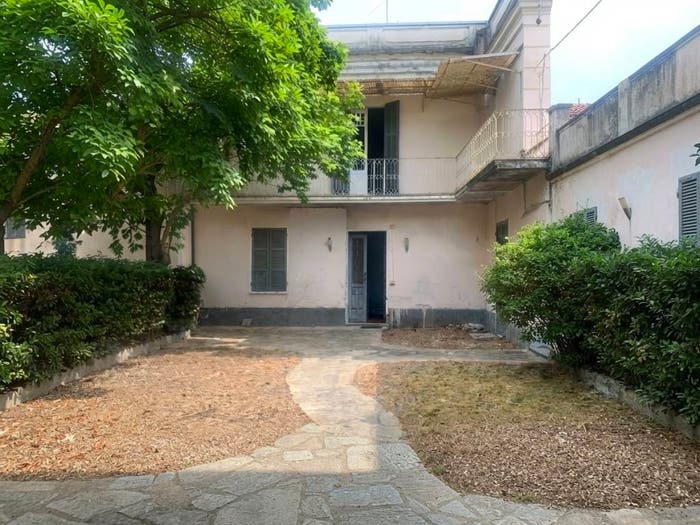 Casa con 6 locali in vendita in Via Cavalchini, Castelnuovo Bormida