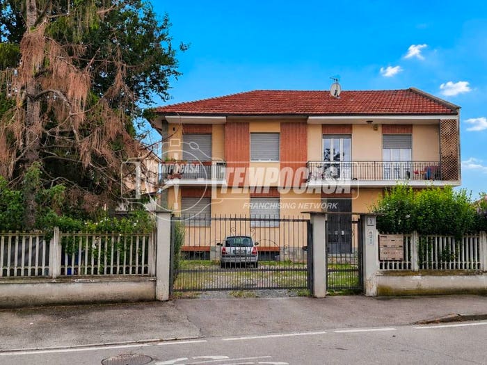 Appartamento trilocale in vendita in Via Volturno, Centro, Orbassano