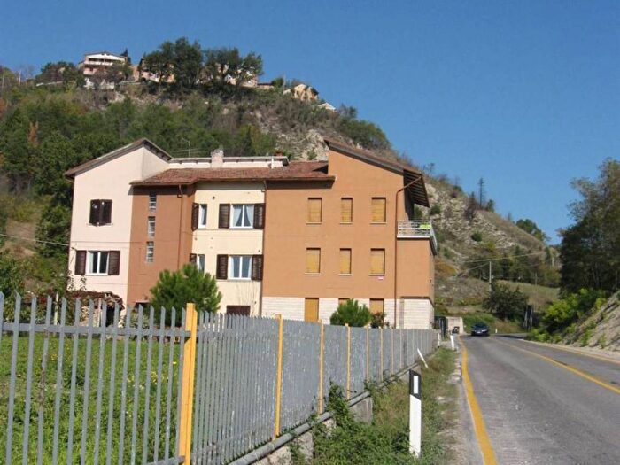 Appartamento quadrilocale in vendita in Via Bocca Trabaria Sud, Urbino