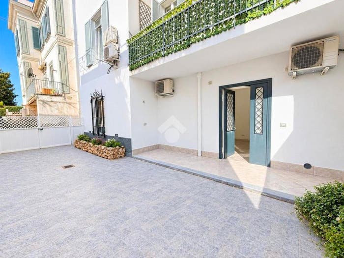 Appartamento quadrilocale in vendita in Via Posillipo, Posillipo, Napoli