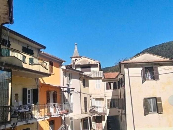 Appartamento trilocale in vendita in San Carlo Antona, Massa