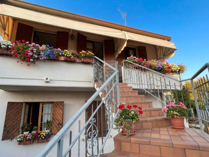 Casa con 5 locali in vendita in Vicolo Michelangelo Buonarroti, Centro, Noale