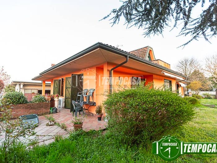 Casa bilocale in vendita in Viale Pietro Nenni, Polo Industriale, Codogno