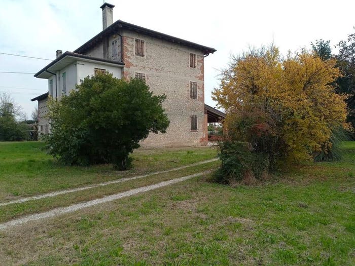 Casa con 6 locali in vendita in Via Brigata Udine, Centro, Nervesa della Battaglia