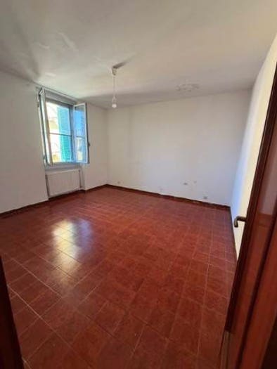 Appartamento bilocale in vendita in Via Sapello, Pra', Genova