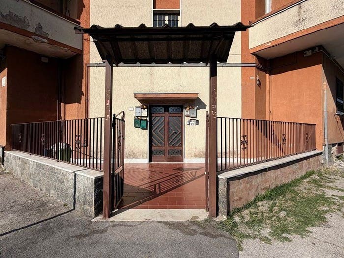 Appartamento trilocale in vendita in via rodari, Frattaminore