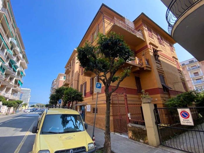 Casa con 6 locali in vendita in corso Vincenzo de Michiel, Centro Storico, Chiavari