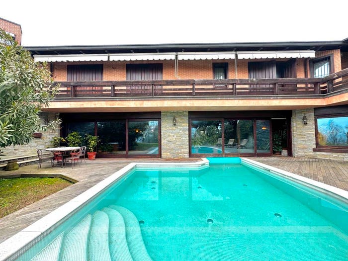 Casa con 6 locali in vendita in Strada Turriglie, Roaschia, Chieri