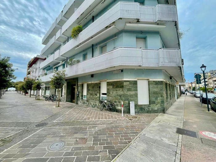 Appartamento trilocale in vendita in Via Colombo, Centro, Grado