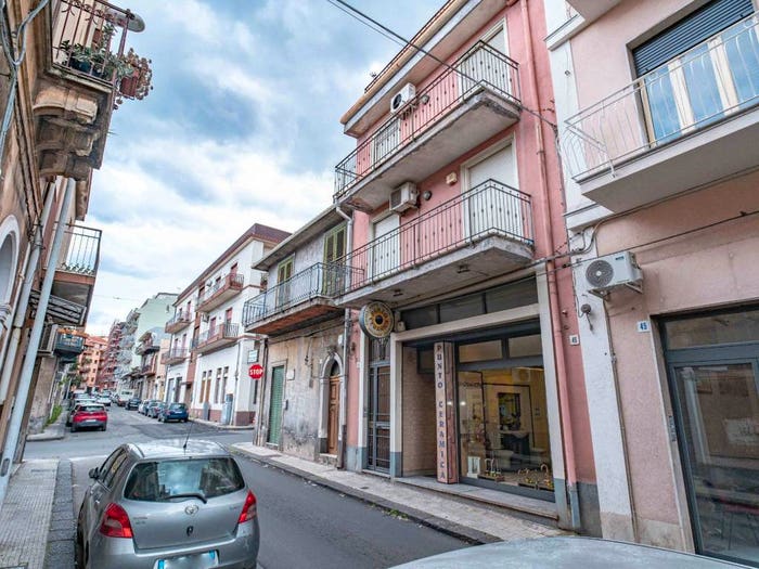 Appartamento con 5 locali in vendita in Via Bellini, Centro, Giarre