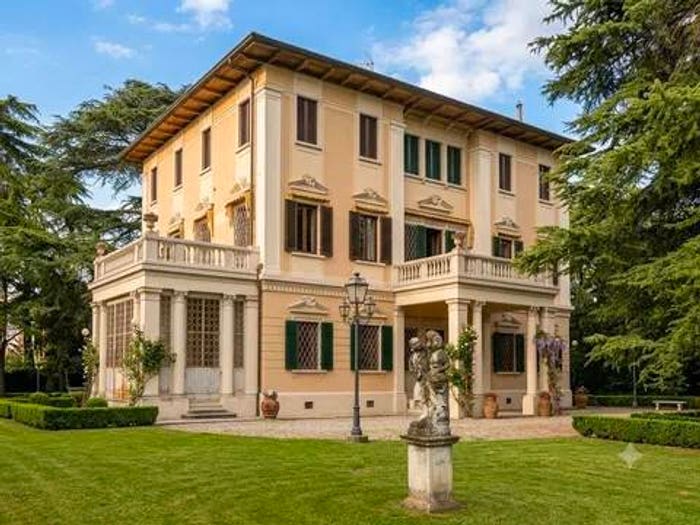 Casa con 6 locali in vendita in Via Piave, Centro, Codroipo